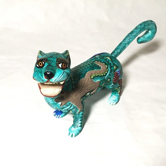 Jaguar Alebrije with Relief Carving of Armadillo and Coyote Included in Design. - Picture 5 of 16